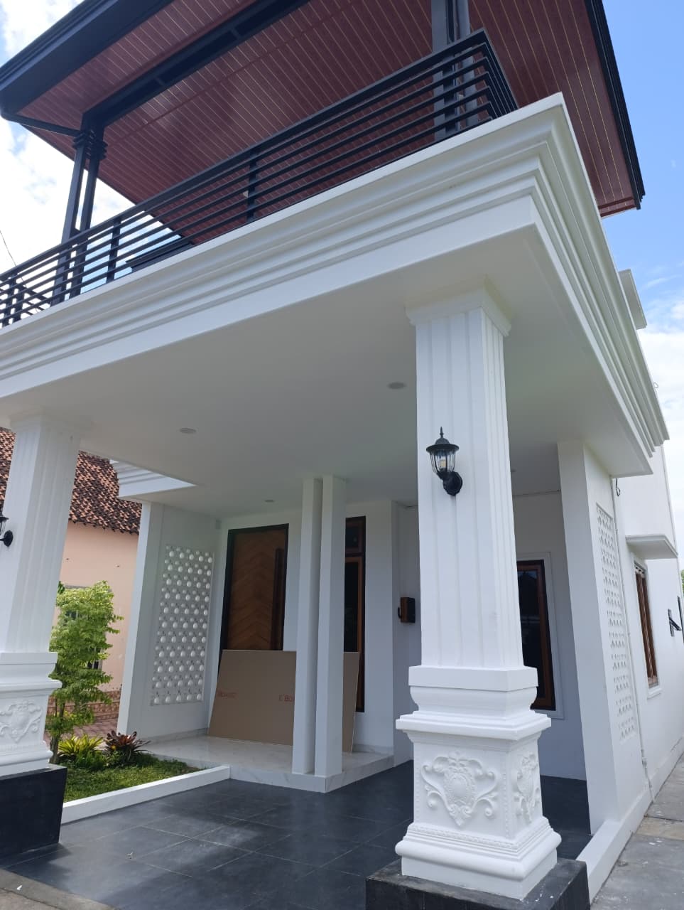 RUMAH CLASSIC MODERN